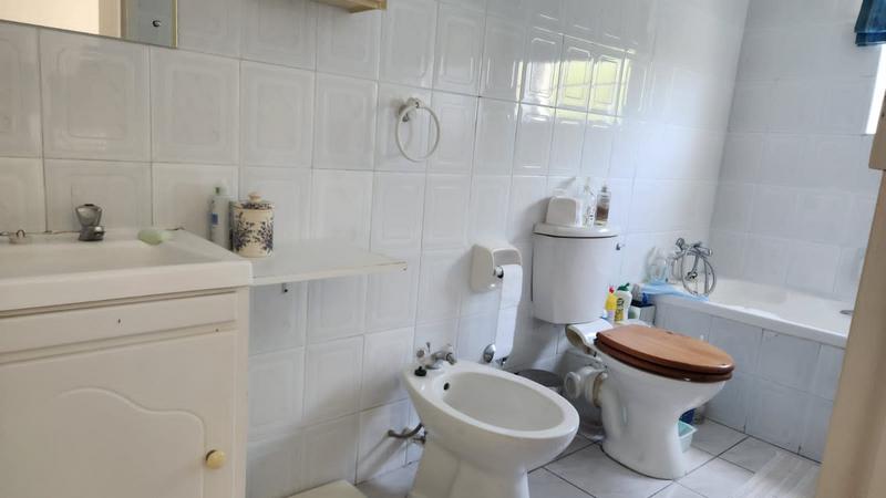 2 Bedroom Property for Sale in Kirstenhof Western Cape